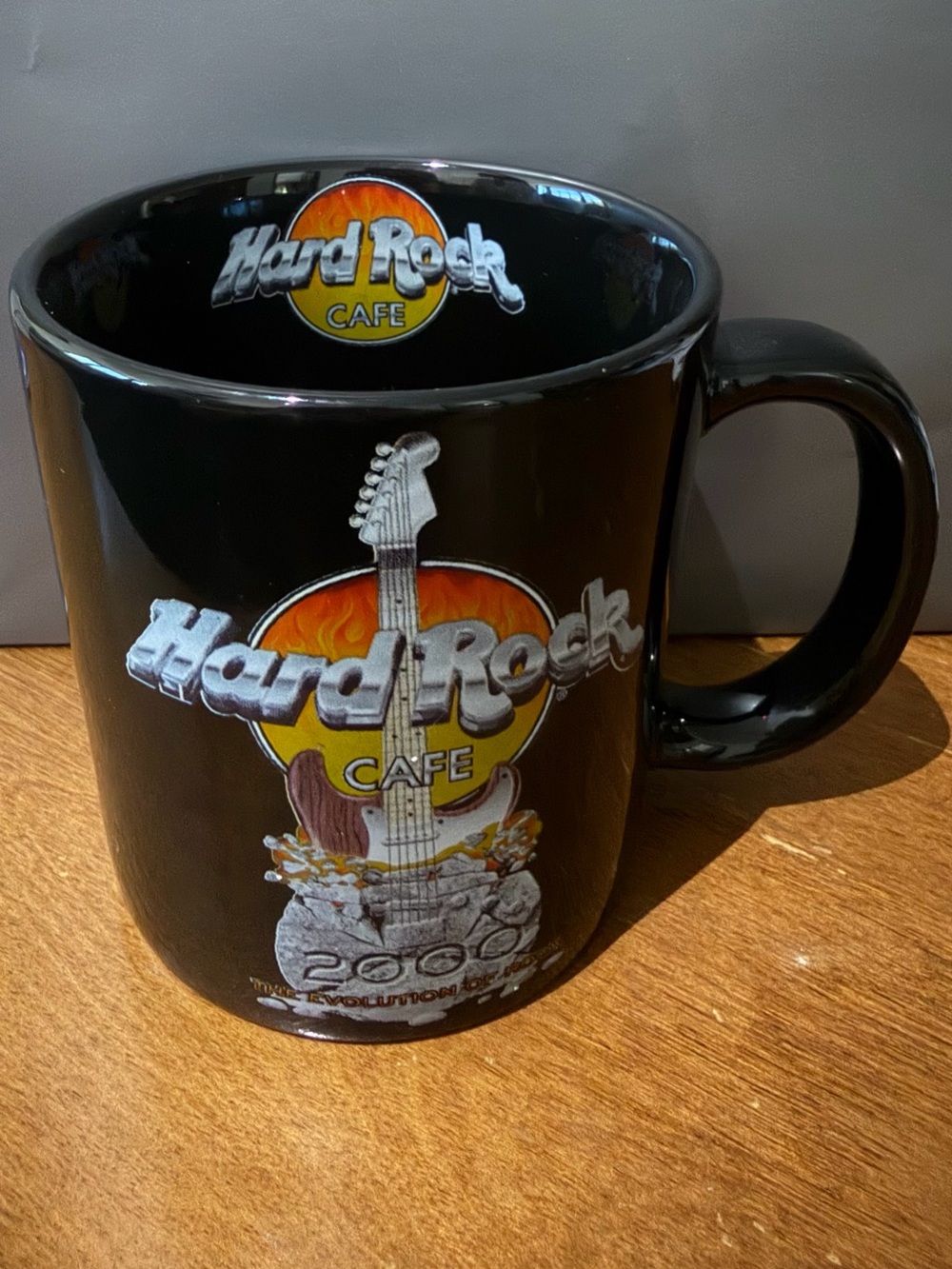 Hard Rock Cafe Maui 2000 “The Evolution of Rock” Collectible Coffee Mug – Black